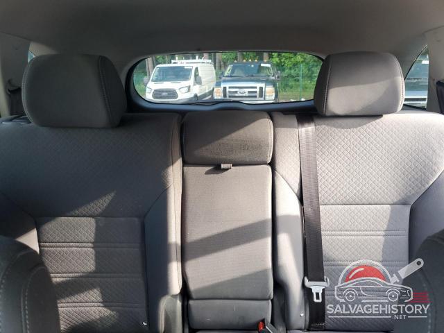 5XYPGDA35JG425817 2018 KIA SORENTO photo no. 10