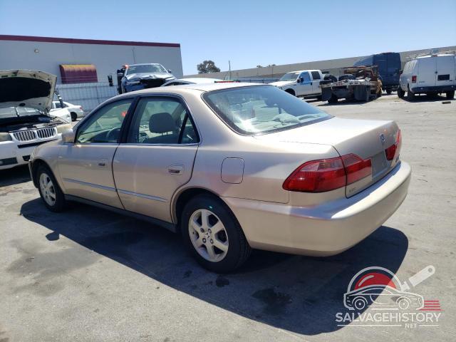 1HGCG6694YA100689 2000 HONDA ACCORD photo no. 2