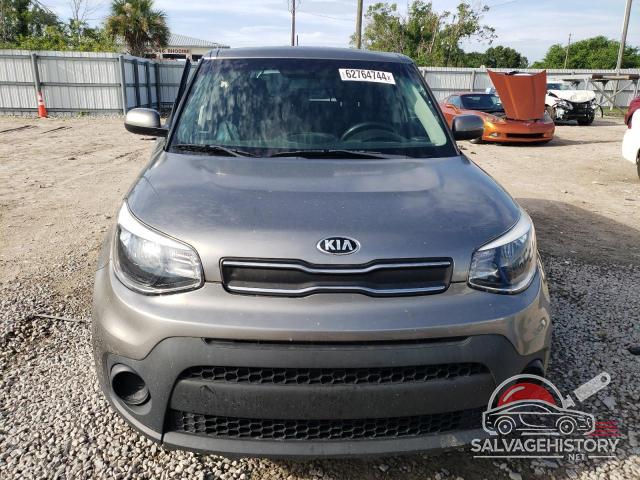 KNDJN2A21H7449790 2017 KIA SOUL photo no. 5