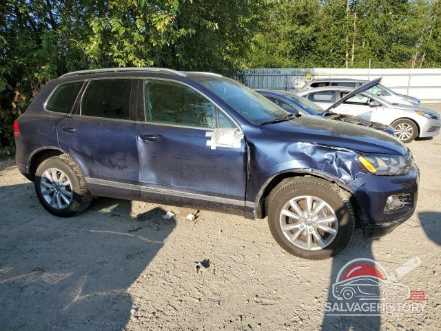 WVGEF9BP1DD004328 2013 VOLKSWAGEN TOUAREG photo no. 4
