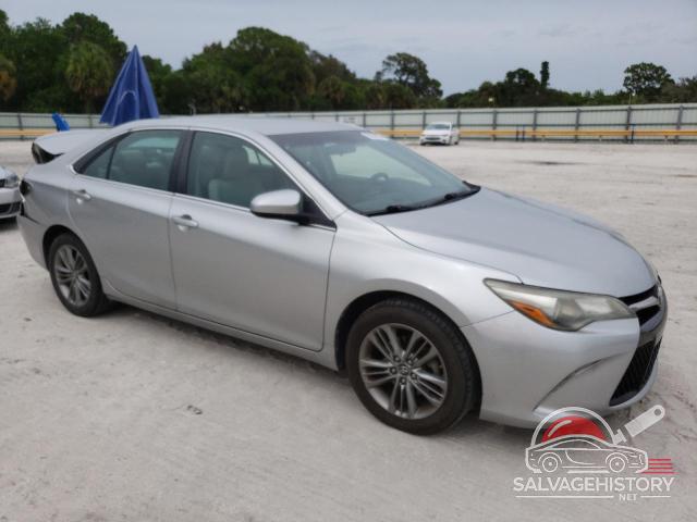 4T1BF1FK0HU422159 2017 TOYOTA CAMRY photo no. 4