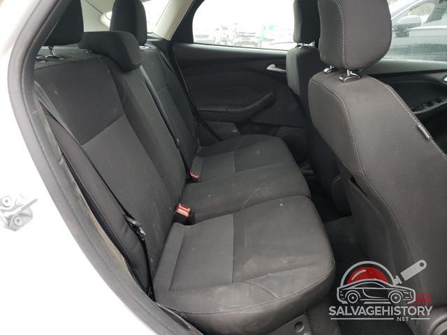 1FADP3K22JL245076 2018 FORD FOCUS photo no. 10