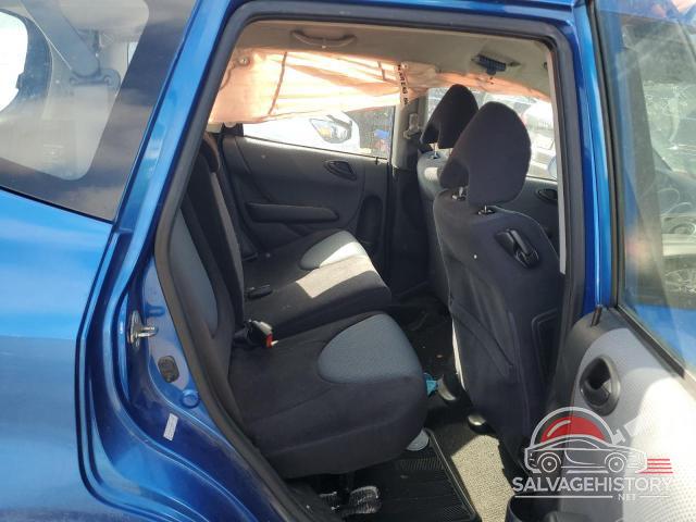JHMGD37608S017930 2008 HONDA FIT photo no. 10