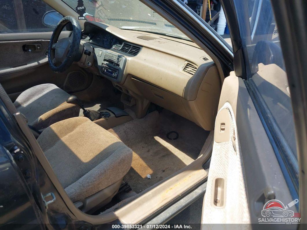 JHMEH9595NS008017 1992 HONDA CIVIC photo no. 5