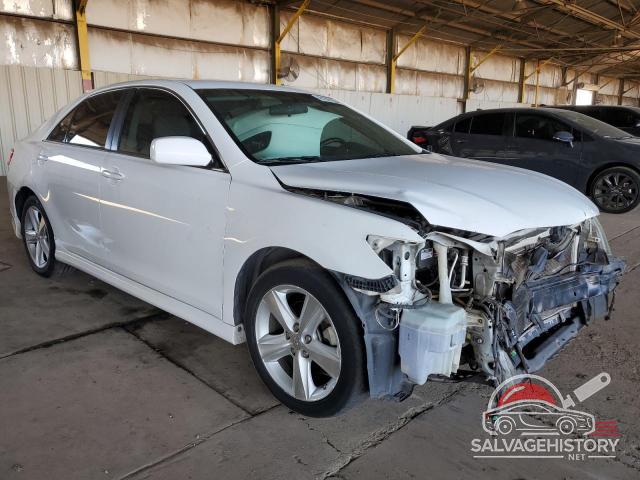 4T1BF3EK1AU530132 2010 TOYOTA CAMRY photo no. 4