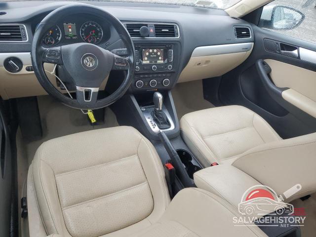 3VW637AJ6EM274242 2014 VOLKSWAGEN JETTA photo no. 8