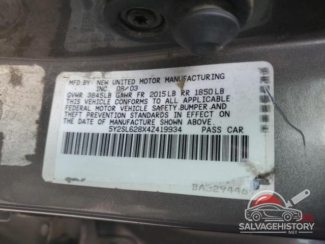 5Y2SL628X4Z419934 2004 PONTIAC VIBE photo no. 12