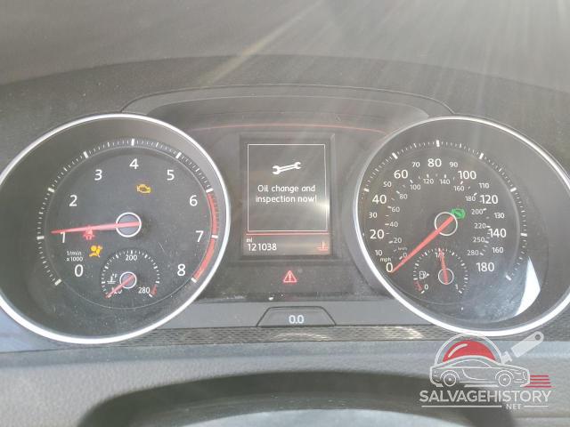 3VW447AU8HM001659 2017 VOLKSWAGEN GTI photo no. 9
