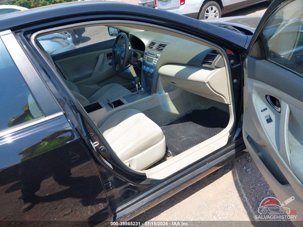 4T1BF3EK2BU664908 2011 TOYOTA CAMRY photo no. 5