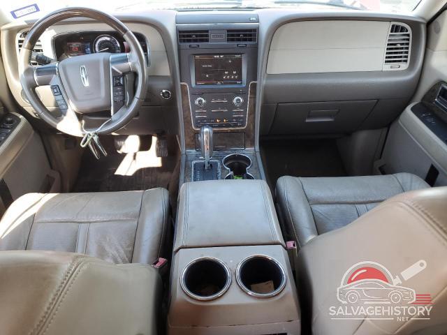 5LMJJ2JT2FEJ07643 2015 LINCOLN NAVIGATOR photo no. 8