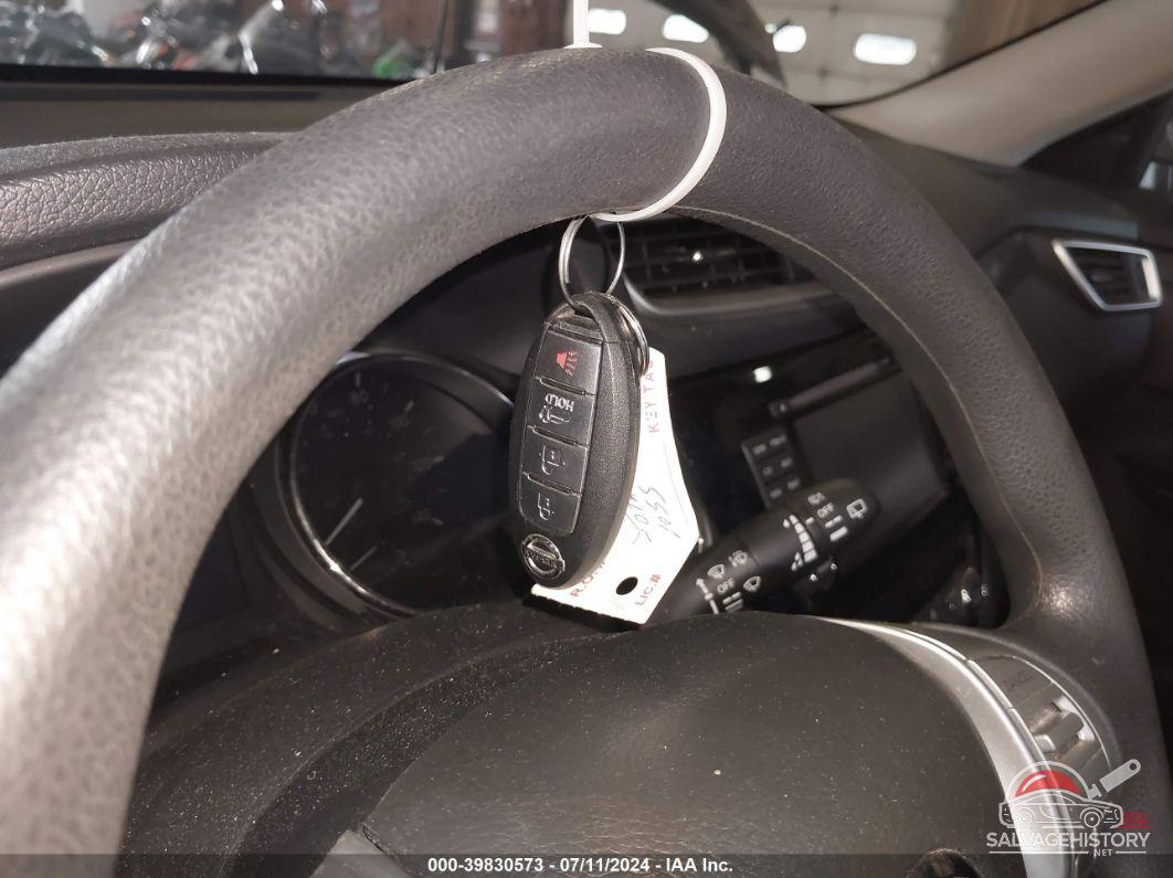 KNMAT2MV3GP640444 2016 NISSAN ROGUE photo no. 11