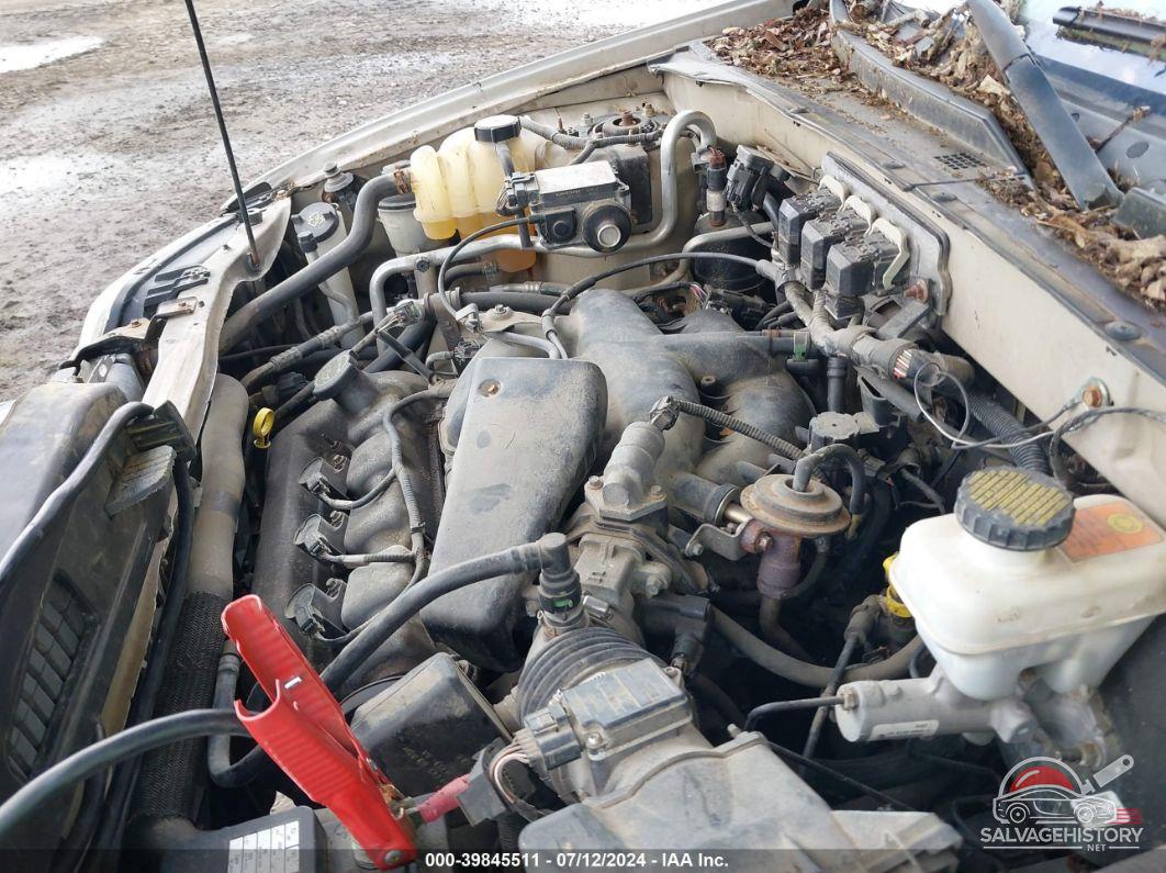 4M2YU57175DJ28619 2005 MERCURY MARINER photo no. 10