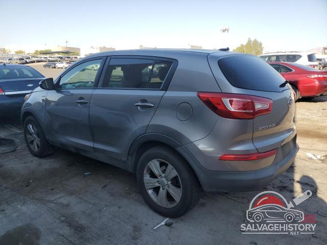 KNDPBCA26C7297264 2012 KIA SPORTAGE photo no. 2
