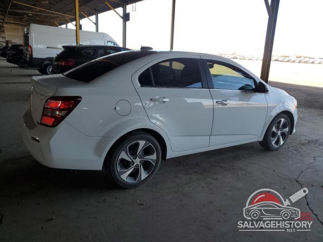 1G1JF5SB9K4123153 2019 CHEVROLET SONIC photo no. 3