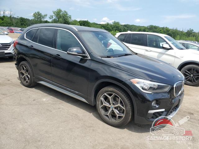 WBXHT3C30J5L30262 2018 BMW X1 photo no. 4