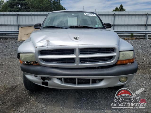 1B7FL36X02S720316 2002 DODGE DAKOTA photo no. 5