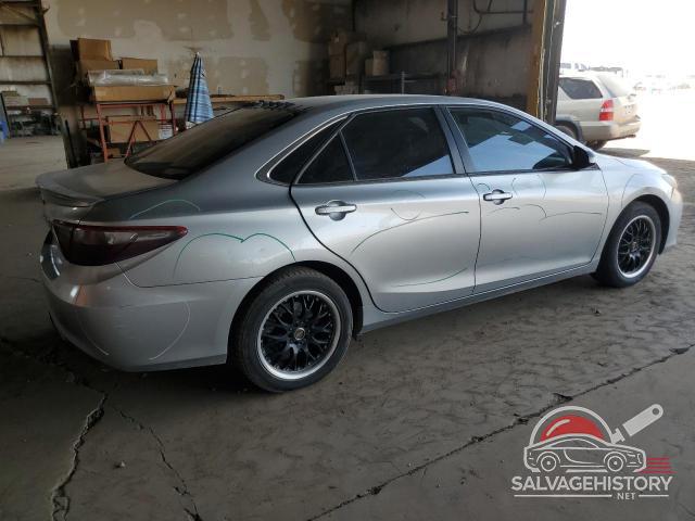 4T1BF1FK7FU901269 2015 TOYOTA CAMRY photo no. 3