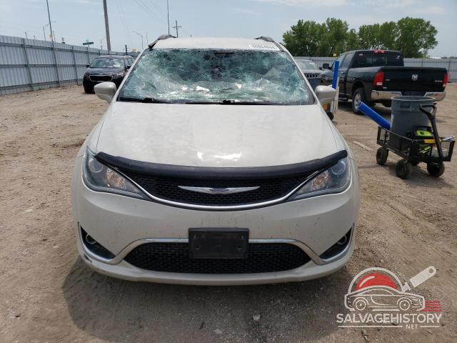 2C4RC1BG9HR667486 2017 CHRYSLER PACIFICA photo no. 5