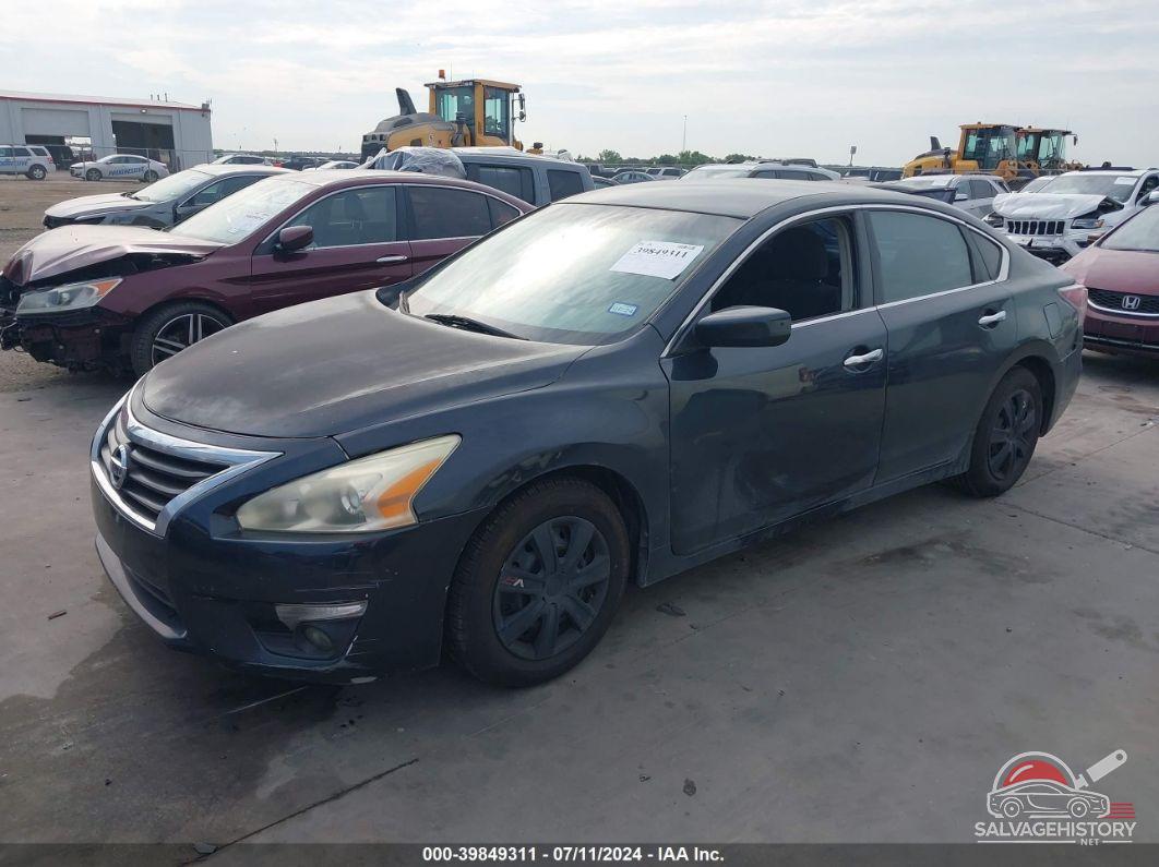 1N4AL3AP8DN437090 2013 NISSAN ALTIMA photo no. 2