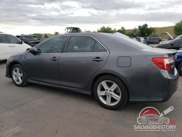 4T1BF1FK9EU467726 2014 TOYOTA CAMRY photo no. 2