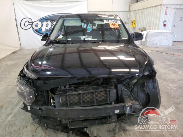 KMHRB8A3XMU125493 2021 HYUNDAI VENUE photo no. 5