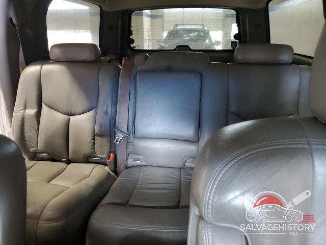 1GNEC16Z24J237590 2004 CHEVROLET SUBURBAN photo no. 10