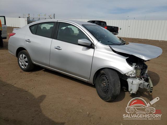 3N1CN7AP7KL873658 2019 NISSAN VERSA photo no. 4