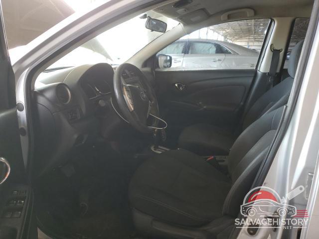 3N1CN7AP3FL814084 2015 NISSAN VERSA photo no. 7
