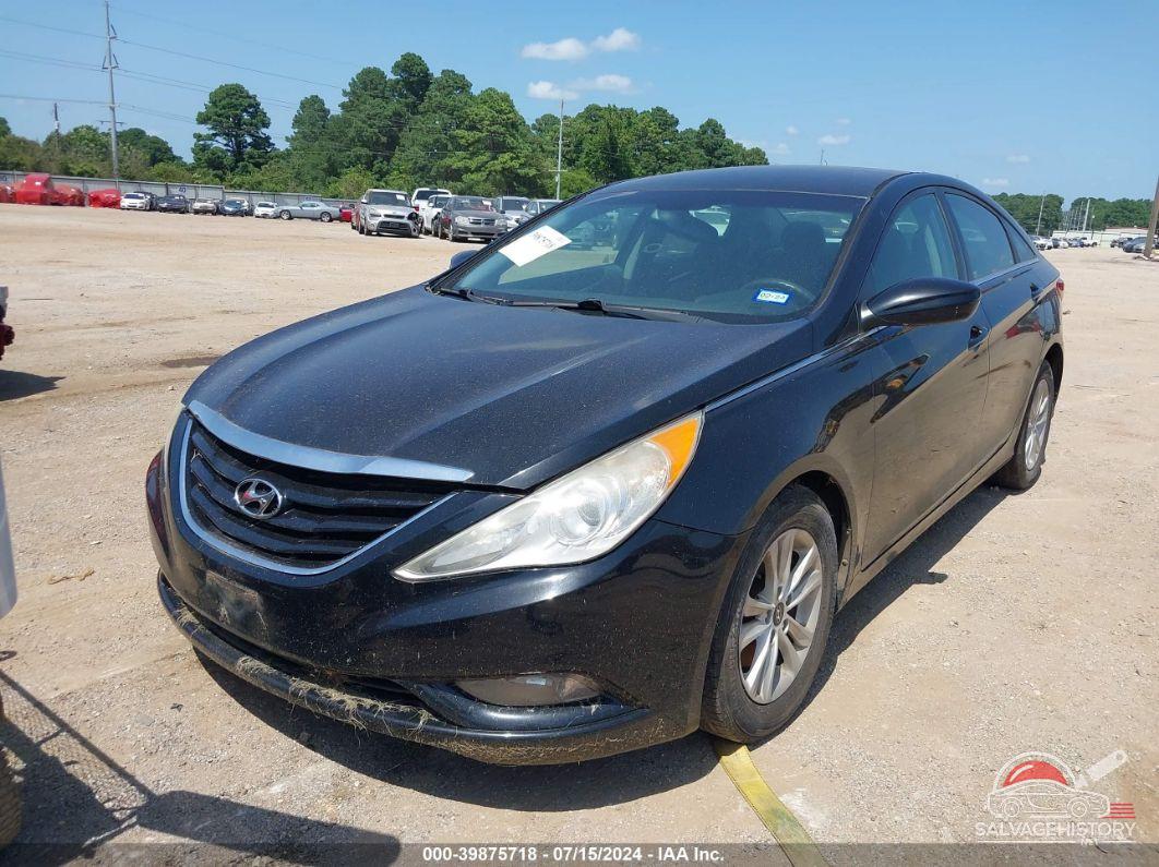5NPEB4AC0DH505819 2013 HYUNDAI SONATA photo no. 2