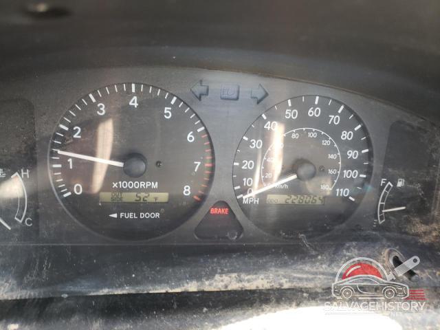 2T1BR12E82C536250 2002 TOYOTA COROLLA photo no. 9