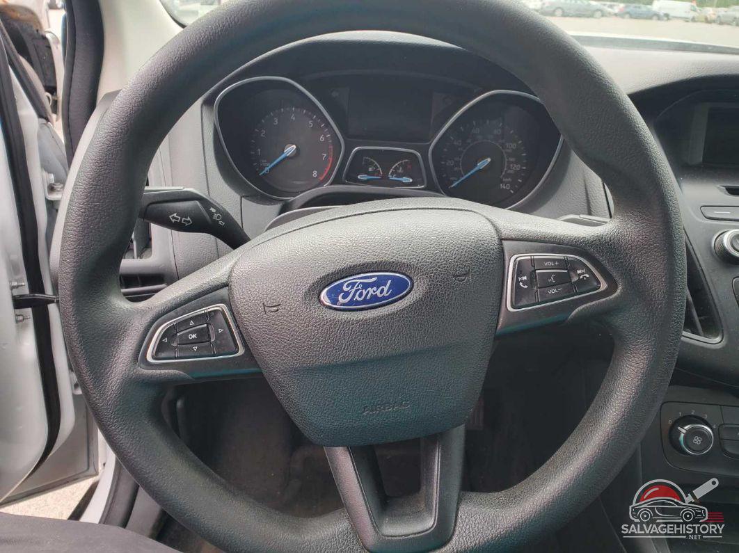 1FADP3E21GL329751 2016 FORD FOCUS photo no. 3