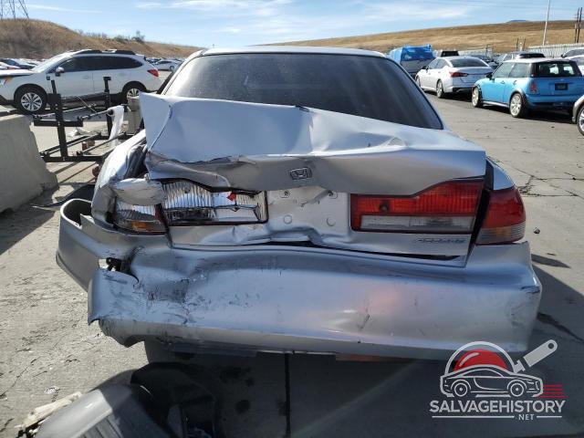 1HGCF86692A067619 2002 HONDA ACCORD photo no. 6