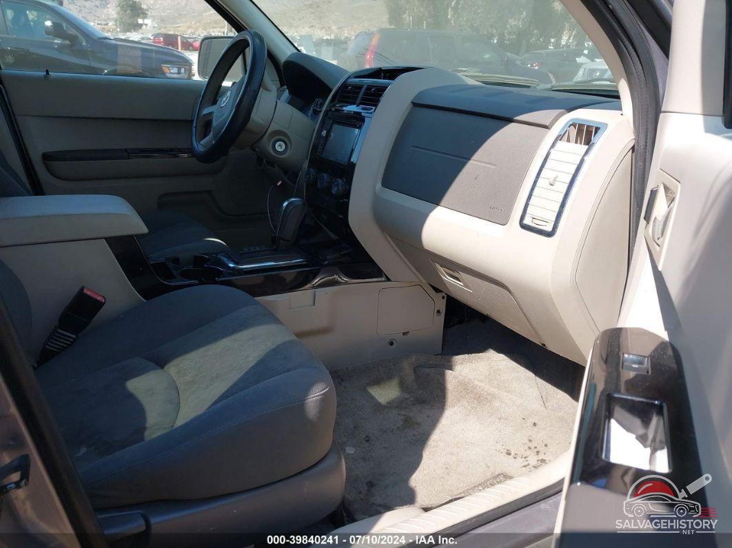 4F2CZ49HX8KM22683 2008 MAZDA TRIBUTE HYBRID photo no. 5