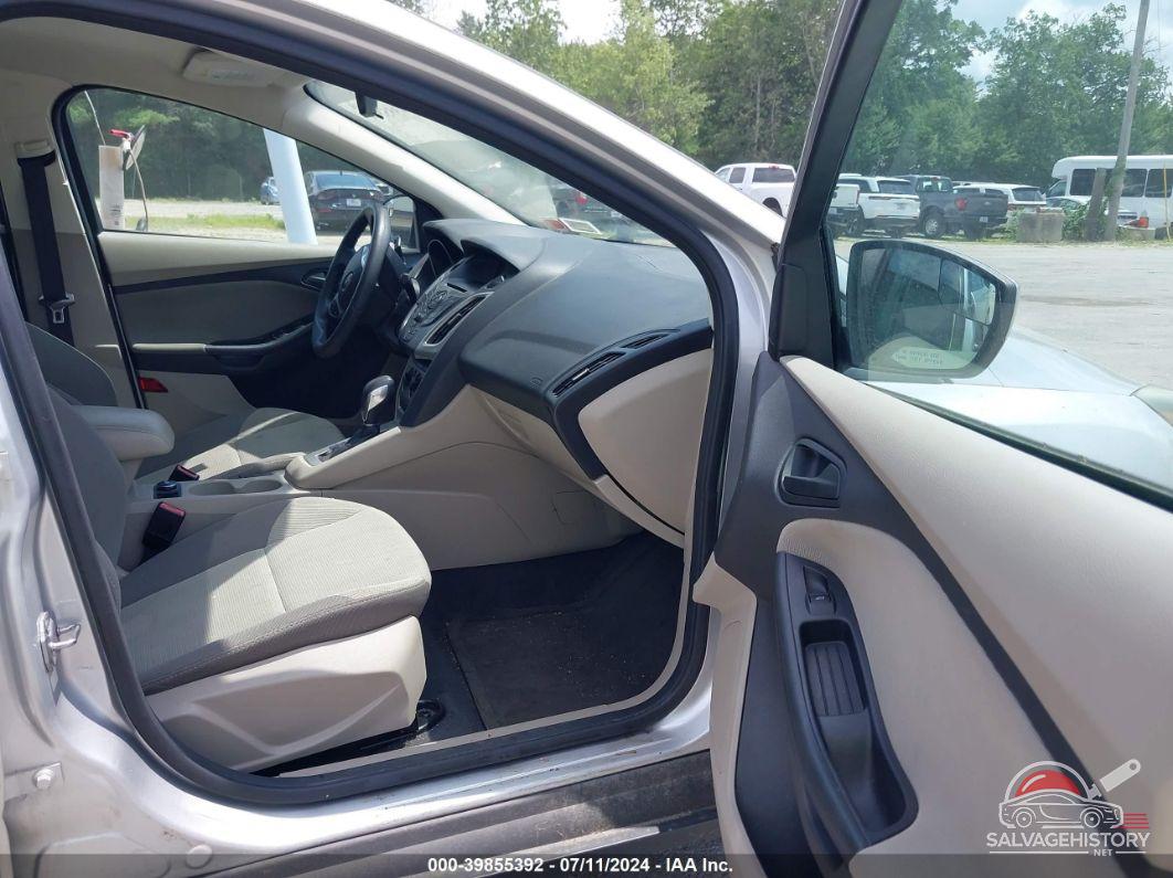 1FAHP3F24CL456861 2012 FORD FOCUS photo no. 5