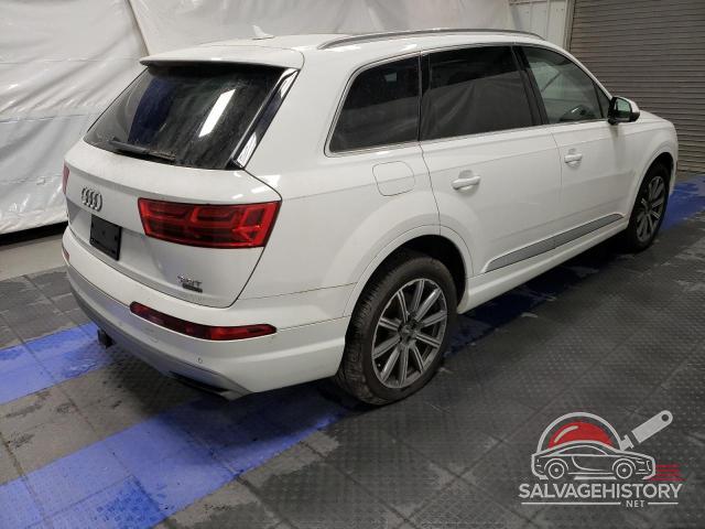 WA1VAAF72HD054198 2017 AUDI Q7 photo no. 3