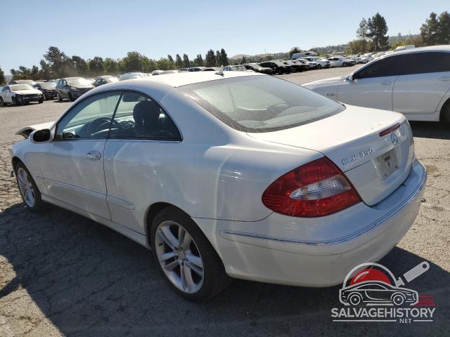 WDBTJ56H78F235054 2008 MERCEDES-BENZ CLK-CLASS photo no. 2