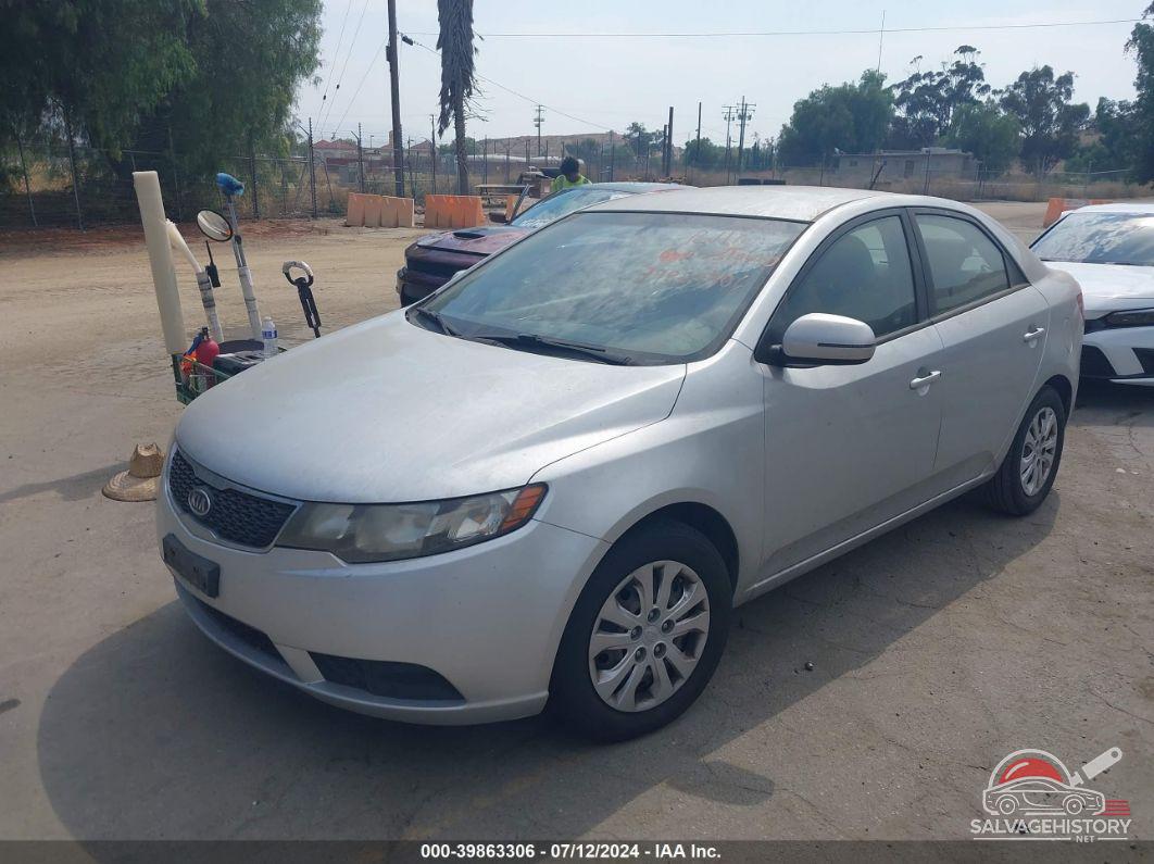 KNAFU4A2XD5647131 2013 KIA FORTE photo no. 2