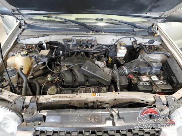 1FMYU93105DA22351 2005 FORD ESCAPE photo no. 12