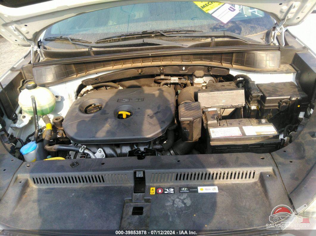KM8J33A41JU693391 2018 HYUNDAI TUCSON photo no. 10