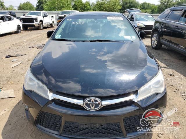 4T1BF1FK9HU364584 2017 TOYOTA CAMRY photo no. 5