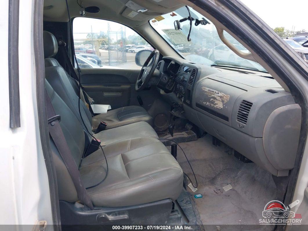 1GCPKPE02AZ158878 2010 CHEVROLET SILVERADO photo no. 5