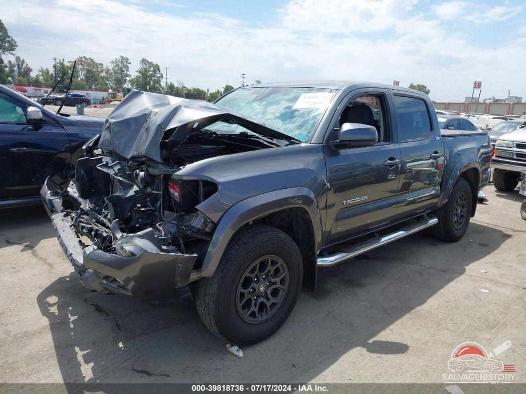 3TMAZ5CN2JM061265 2018 TOYOTA TACOMA photo no. 2