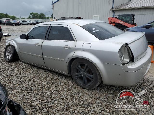 2C3JA53G75H500669 2005 CHRYSLER 300 photo no. 2