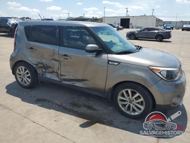 KNDJP3A58H7463759 2017 KIA SOUL photo no. 4