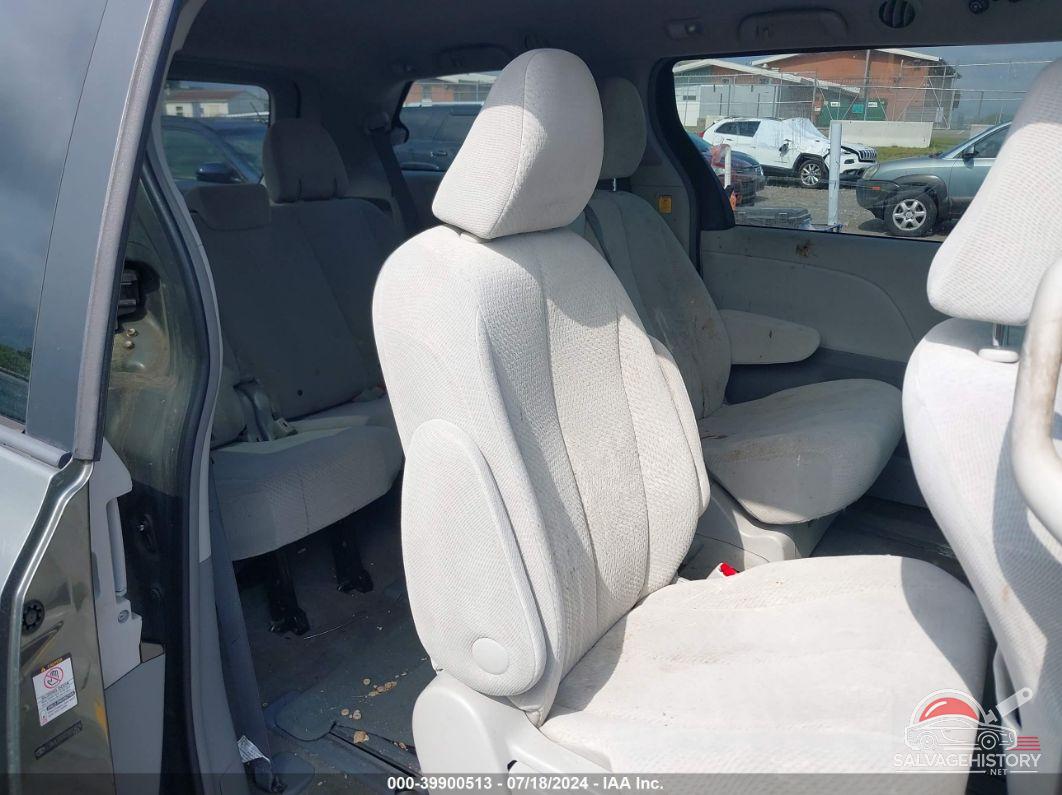 5TDKA3DC6CS013624 2012 TOYOTA SIENNA photo no. 8