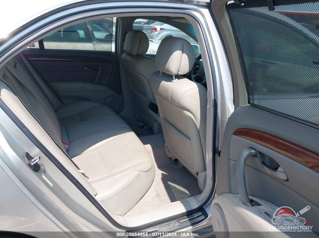 JH4KB165X6C007328 2006 ACURA RL photo no. 8