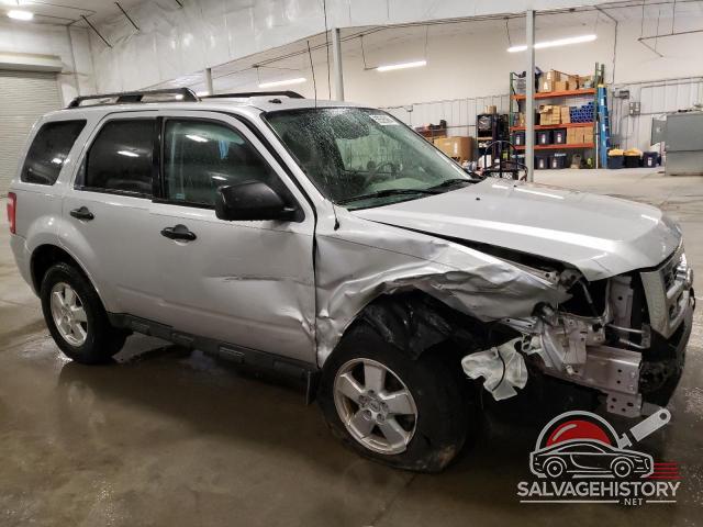 1FMCU0D70BKA72618 2011 FORD ESCAPE photo no. 4