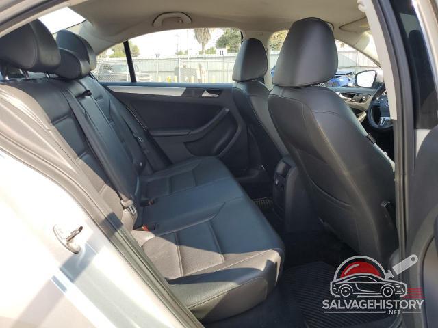 3VWD17AJ6EM215351 2014 VOLKSWAGEN JETTA photo no. 10