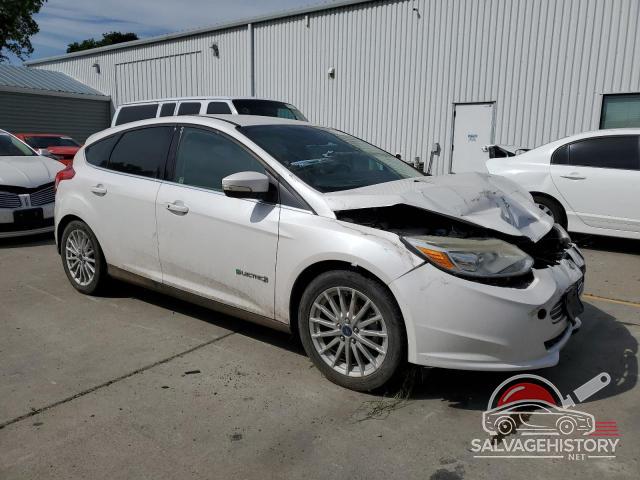 1FADP3R47DL353527 2013 FORD FOCUS photo no. 4