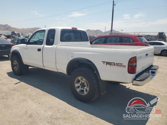 4TAWN72N3YZ681321 2000 TOYOTA TACOMA photo no. 2